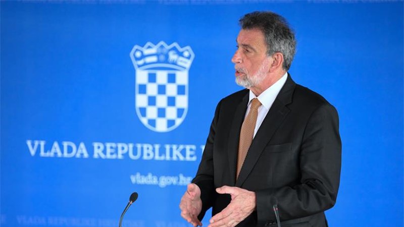 Fuchs: Konačna odluka o školama koje ulaze u eksperiment idući tjedan